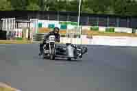 Vintage-motorcycle-club;eventdigitalimages;mallory-park;mallory-park-trackday-photographs;no-limits-trackdays;peter-wileman-photography;trackday-digital-images;trackday-photos;vmcc-festival-1000-bikes-photographs